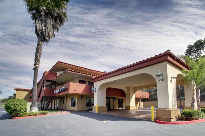 Days Inn By Wyndham Encinitas Moonlight Beach Bagian luar foto